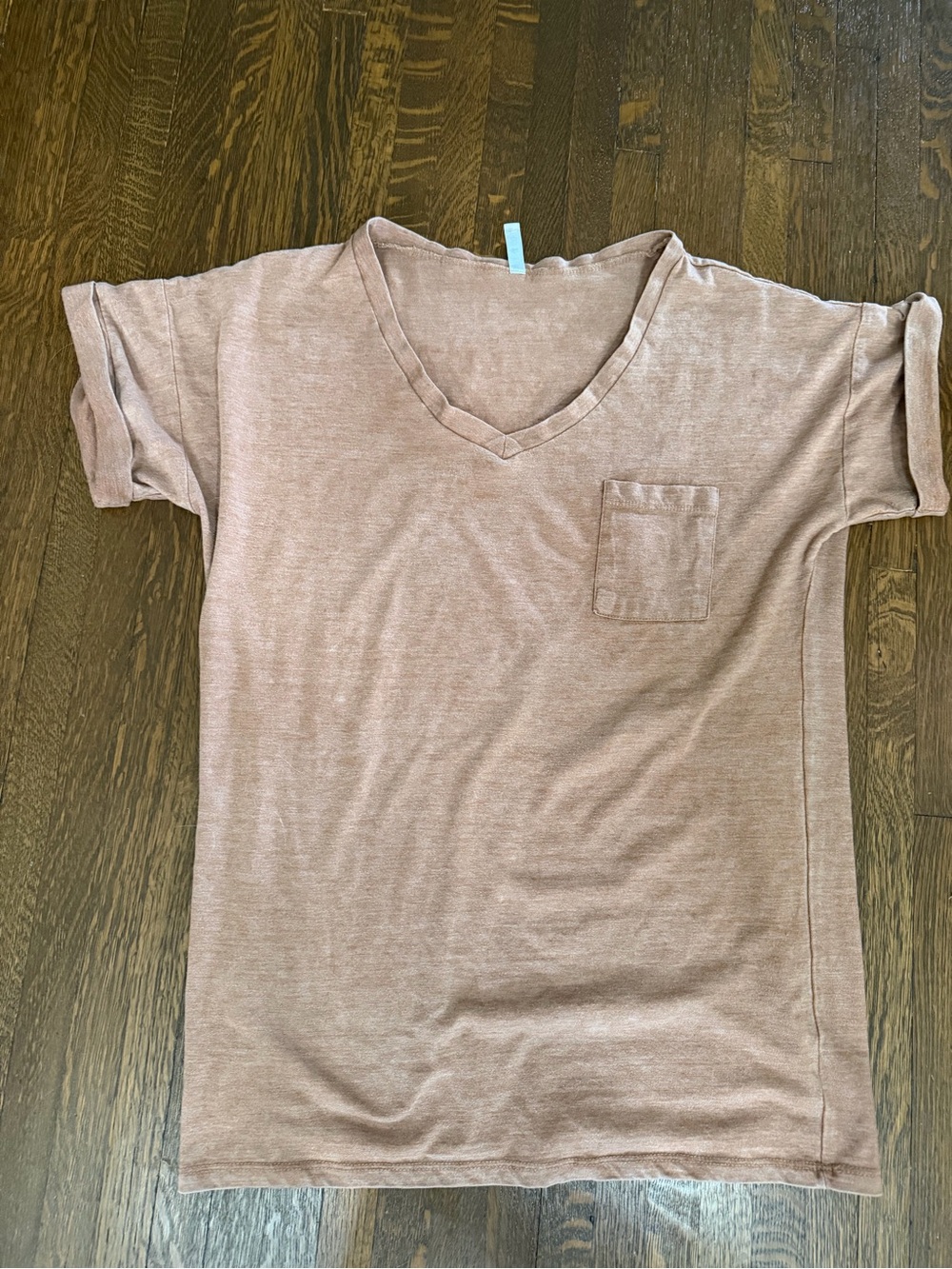 Women's V-Neck Short Sleeve Tee with Pocket - Mauve